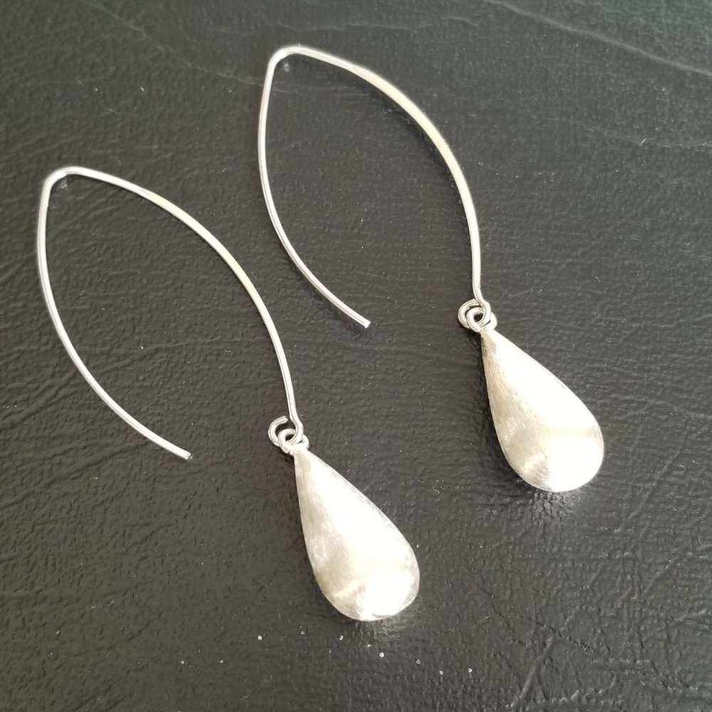 Solid 925 Sterling Silver Wire Dangle Drop Brushe… - image 1